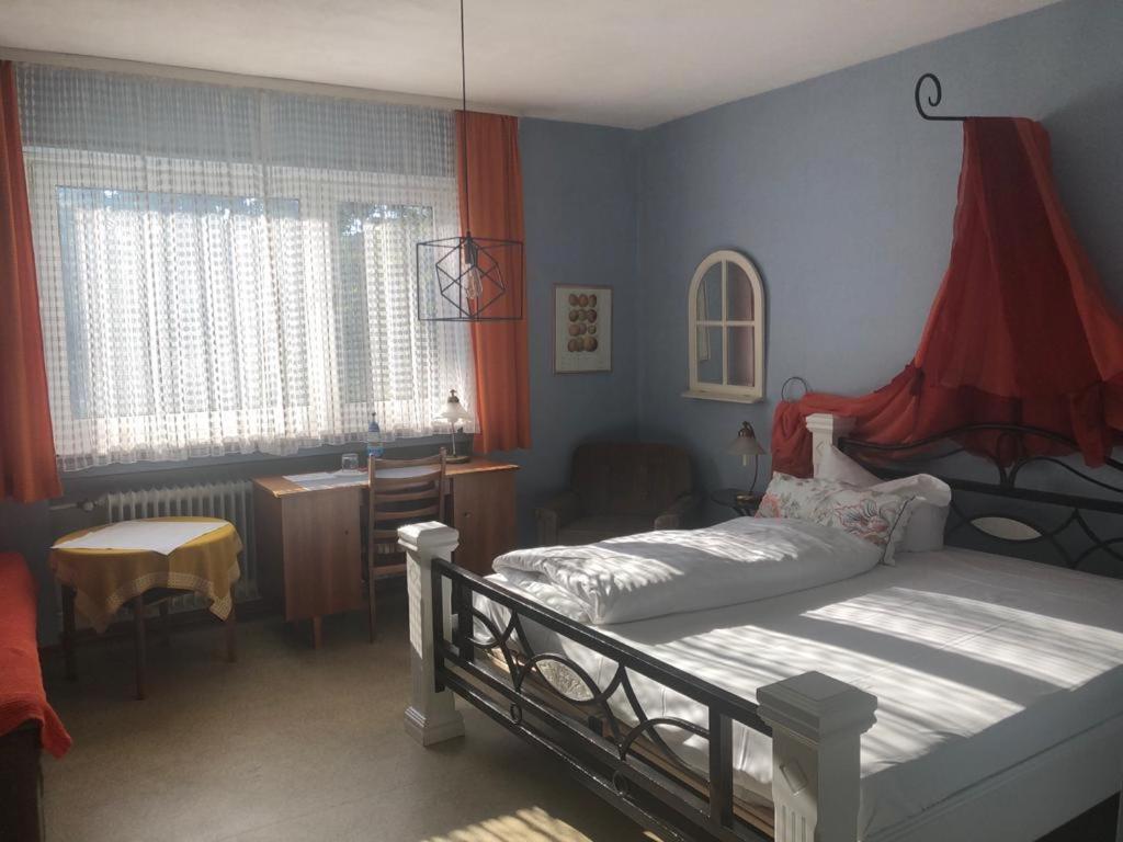 Pension Klaus Bad Salzschlirf Bagian luar foto